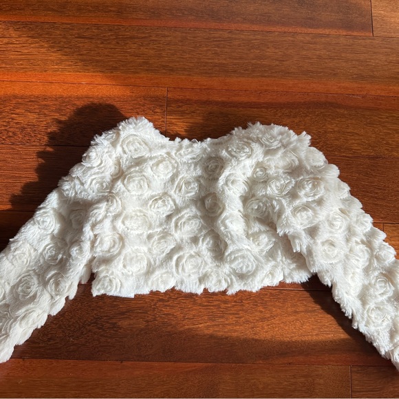 Pippa & Julie Cream Textured Kids Bolero Sz 3T - Picture 3 of 7